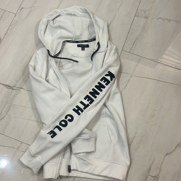 Brand new Kenneth Cole sweater - Picture 2 of 2